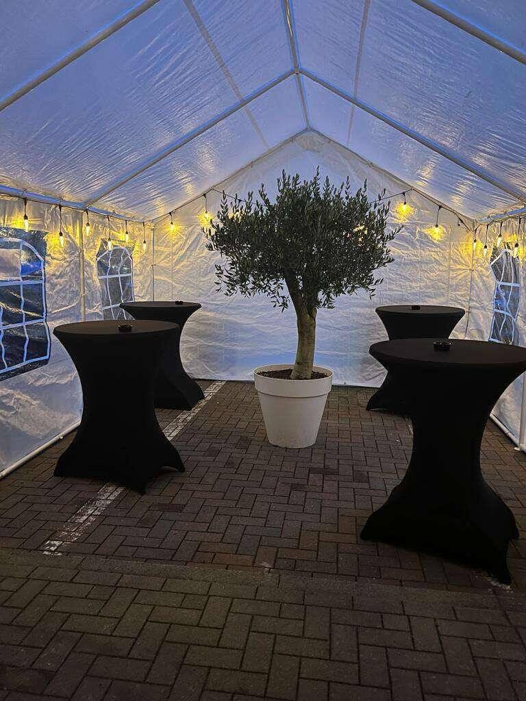 4 × 4 m Partytent